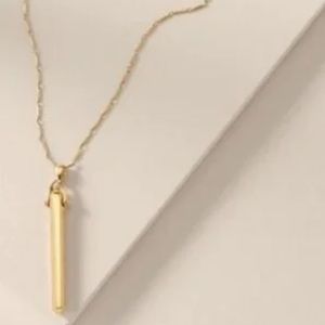 Stella and Dot Gold Rebel Pendant Necklace